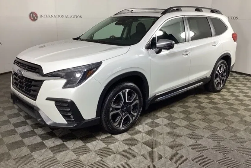 2023 Subaru Ascent Limited photo 1
