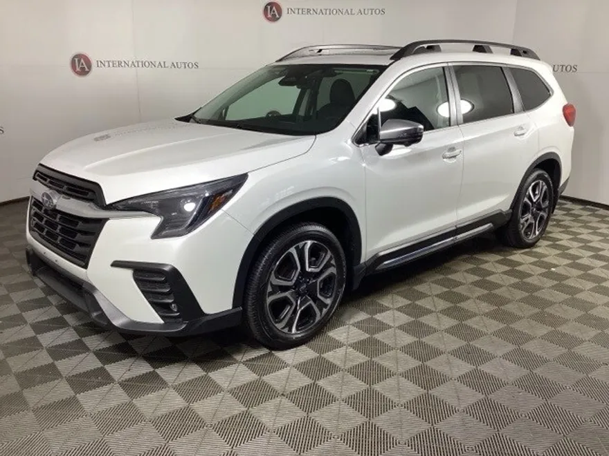 2023 Subaru Ascent Limited photo 1