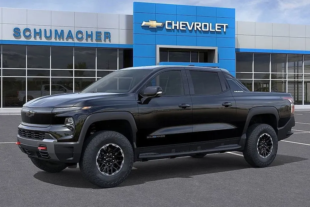 2026 Chevrolet Silverado EV Trail Boss photo 1