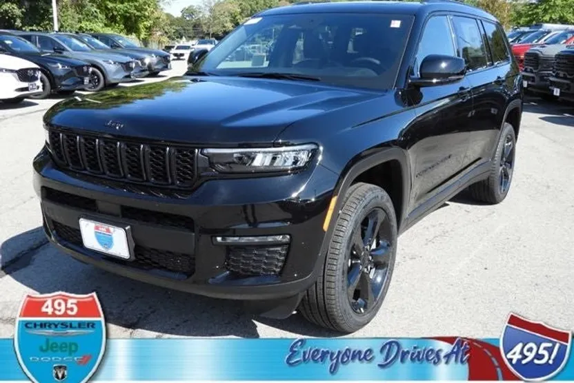 2025 Jeep Grand Cherokee Limited photo 1