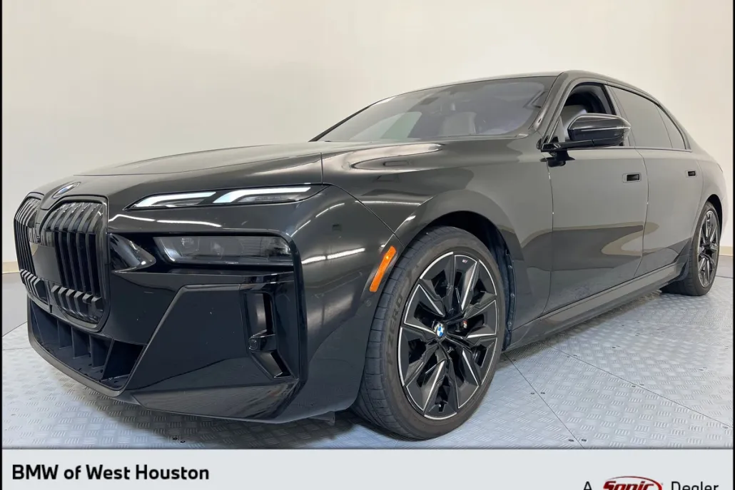 2023 Bmw i7 xDrive60 photo 1