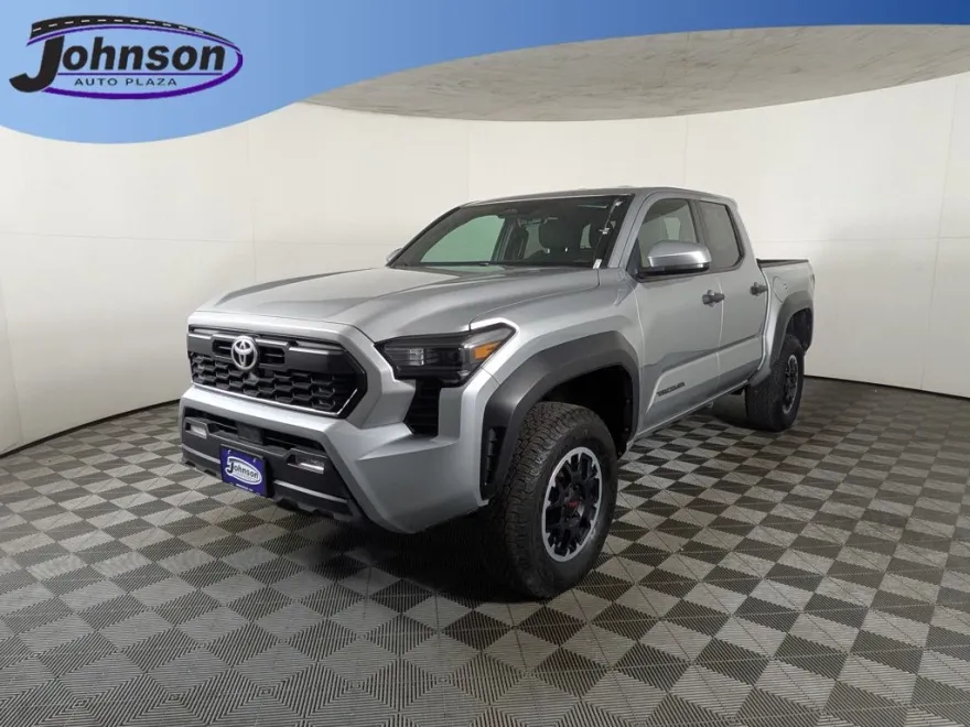 2024 Toyota Tacoma TRD Off-Road photo 1