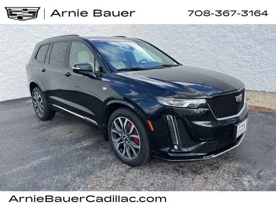 2023 Cadillac XT6 Sport photo 1