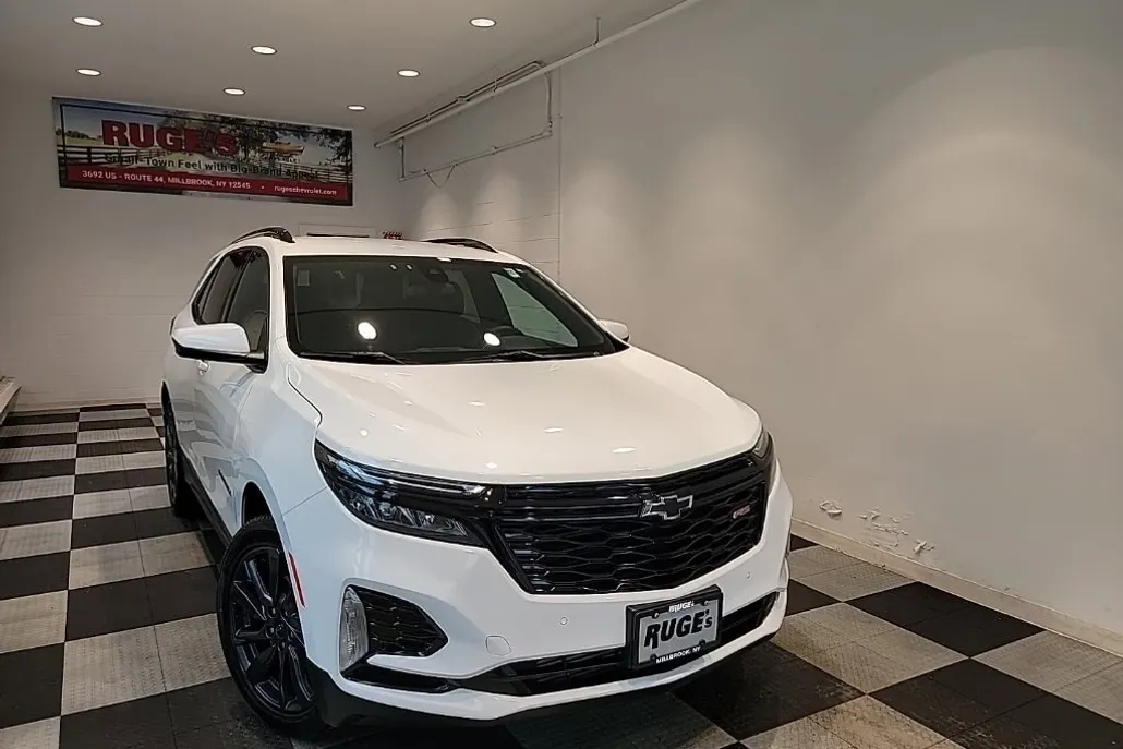 2024 Chevrolet Equinox RS photo 1