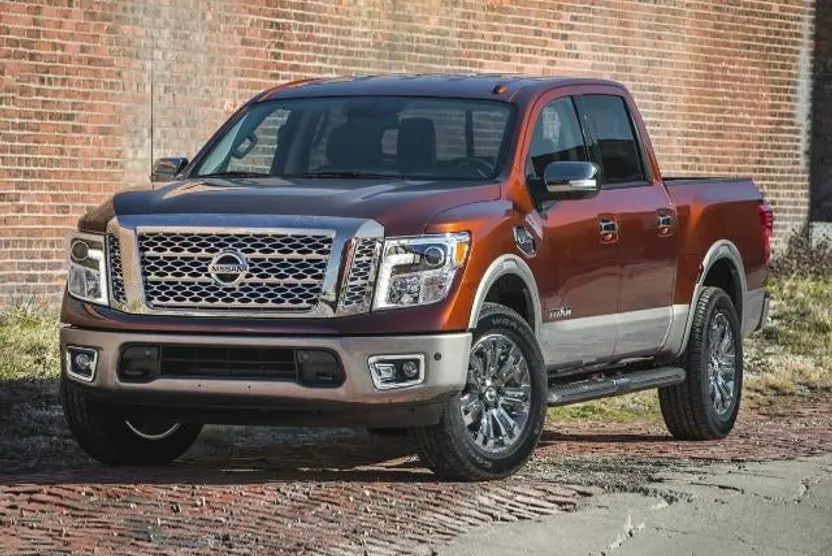 2018 Nissan Titan Crew Cab SV photo 1