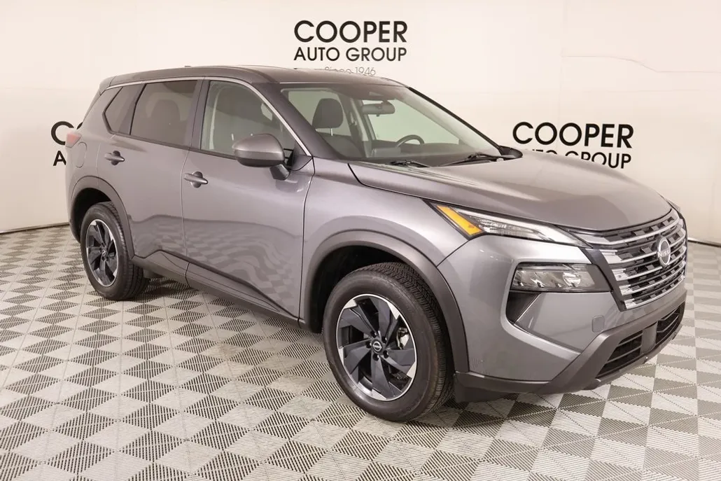2024 Nissan Rogue SV photo 1