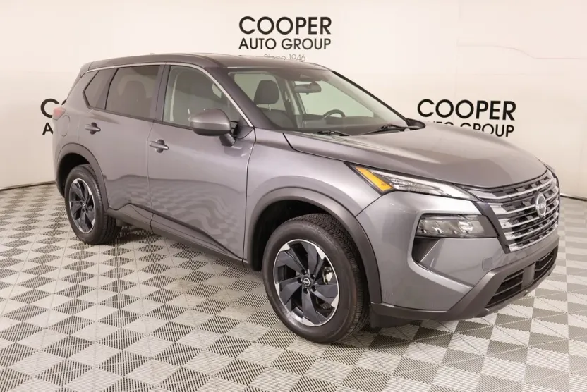 2024 Nissan Rogue SV photo 1