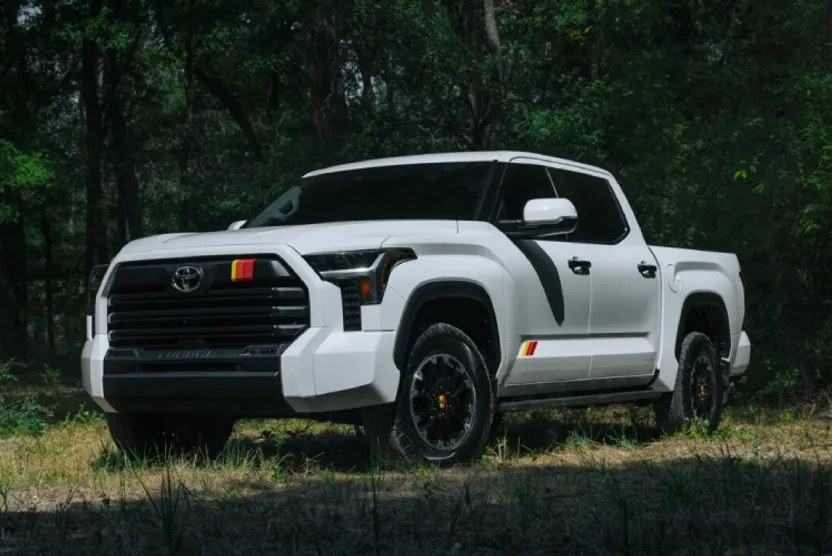 2026 Toyota Tundra SR5 photo 1