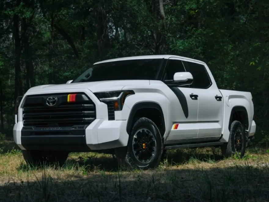 2026 Toyota Tundra SR5 photo 1