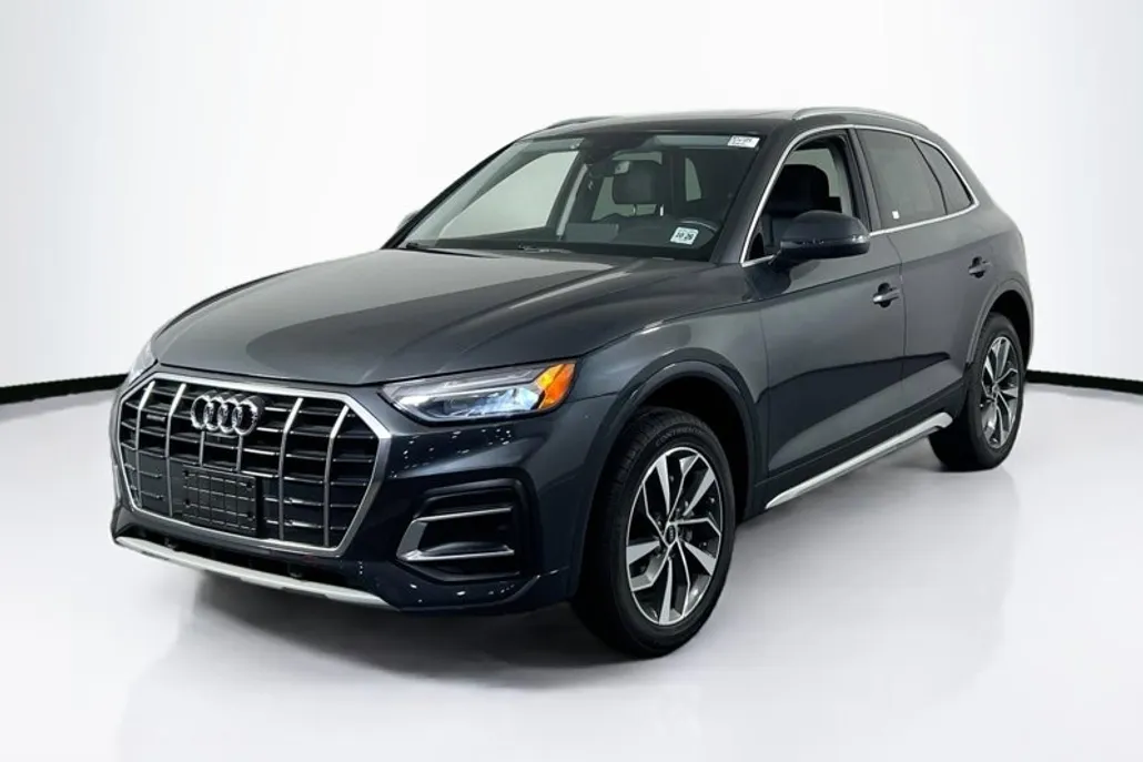 2021 Audi Q5 Premium Plus photo 1