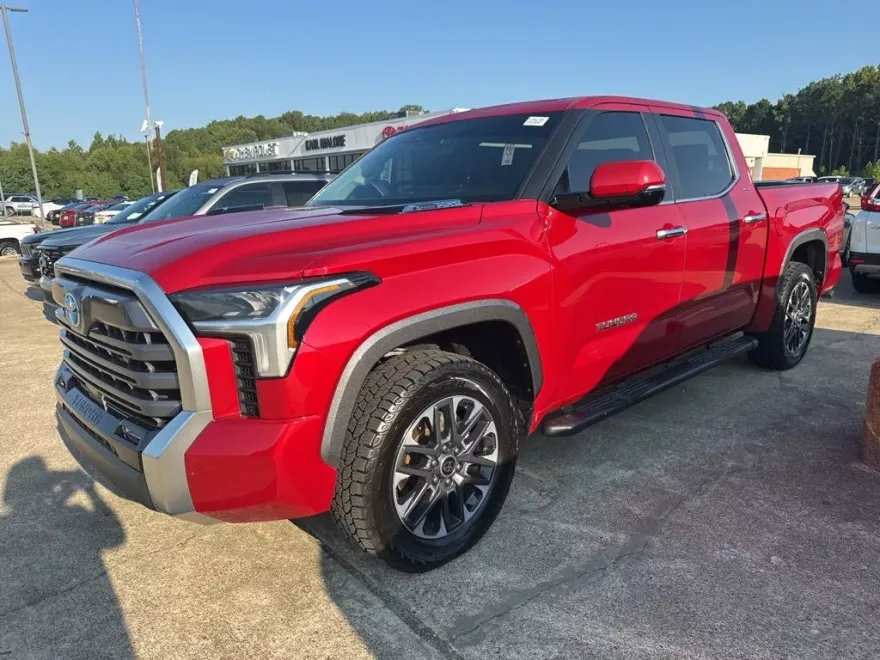 2024 Toyota Tundra Limited photo 1