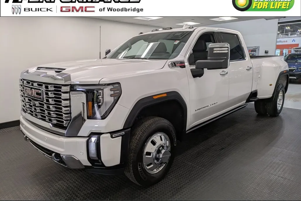 2024 Gmc Sierra 3500 HD Denali photo 1
