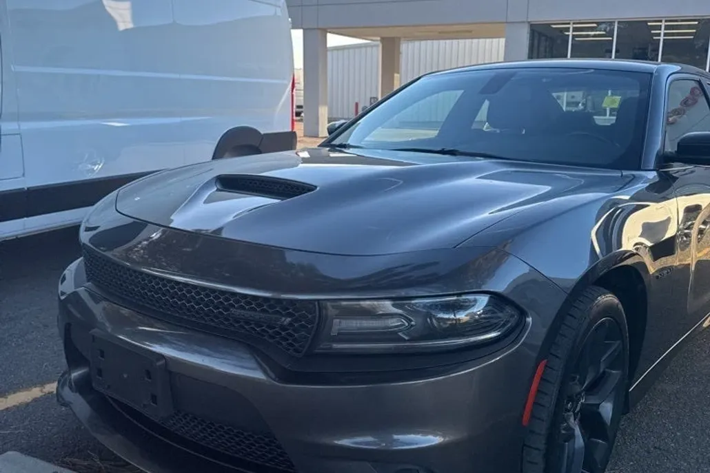 2021 Dodge Charger R/T photo 1