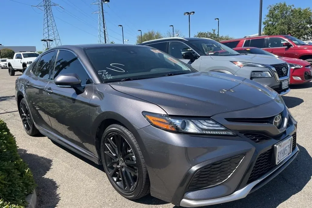 2022 Toyota Camry XSE photo 1