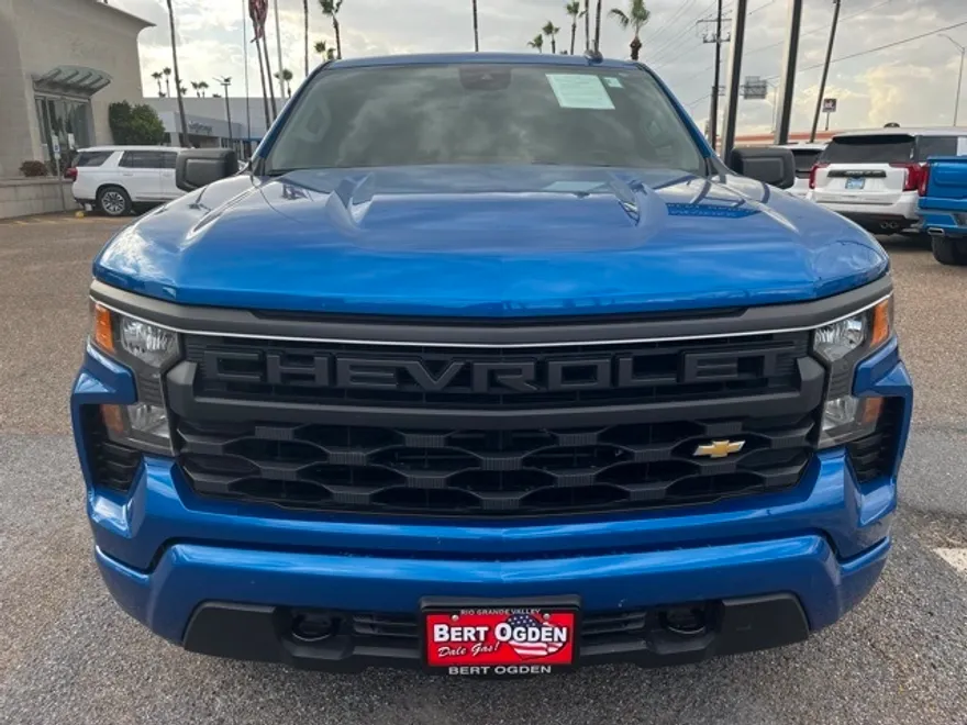 2022 Chevrolet Silverado 1500 Custom photo 1
