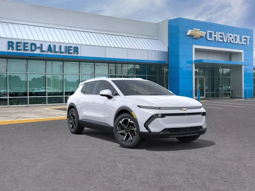 2026 Chevrolet Equinox LT photo 1