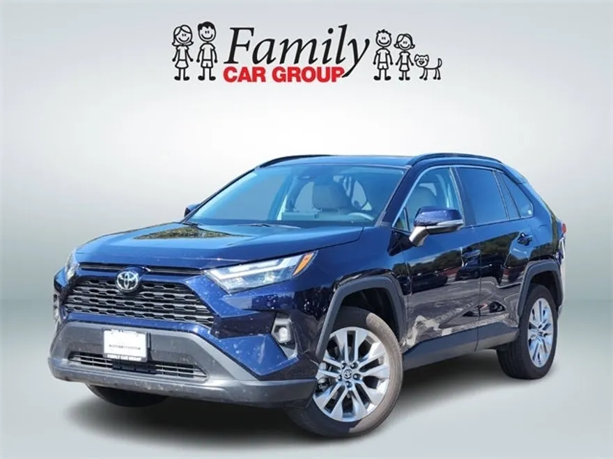 2025 Toyota RAV4 XLE Premium photo 1
