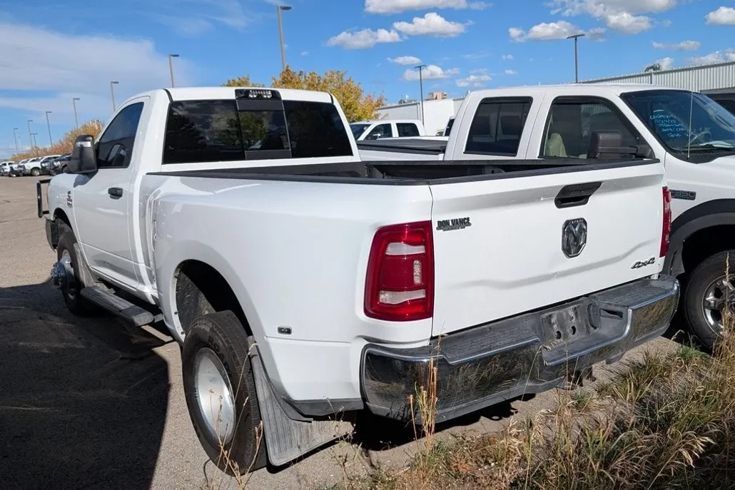 2024 Ram 3500 Tradesman photo 1