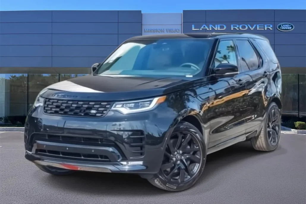 2025 Land Rover Discovery SE photo 1