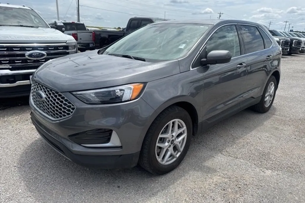 2024 Ford Edge SEL photo 1