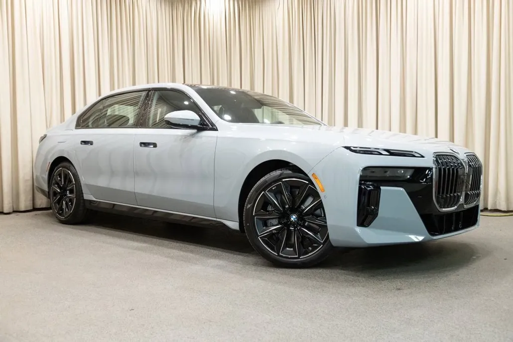 2025 Bmw 760i 760i xDrive photo 1