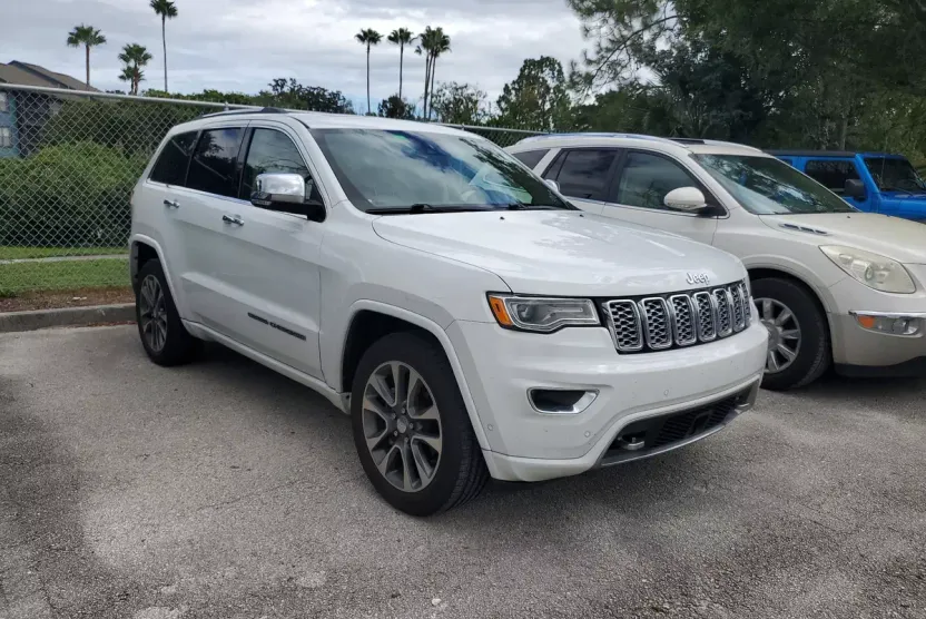 2018 Jeep Grand Cherokee Overland photo 1