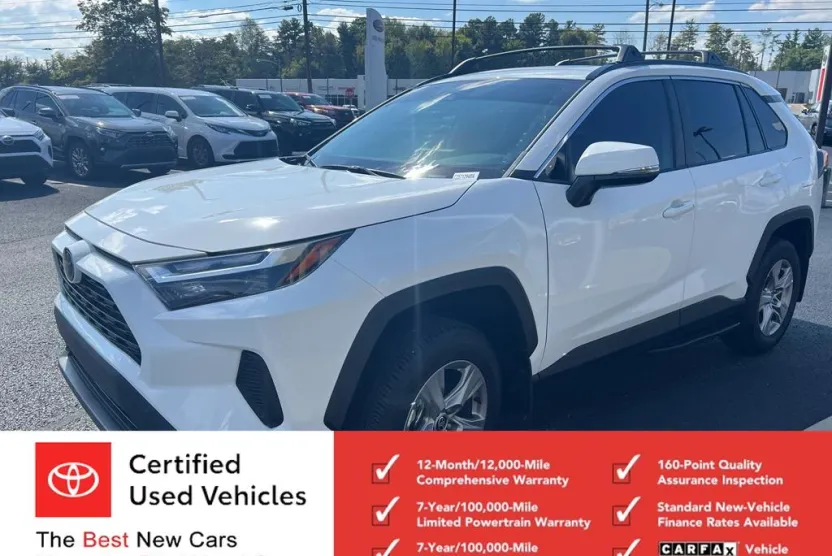 2025 Toyota RAV4 XLE photo 1