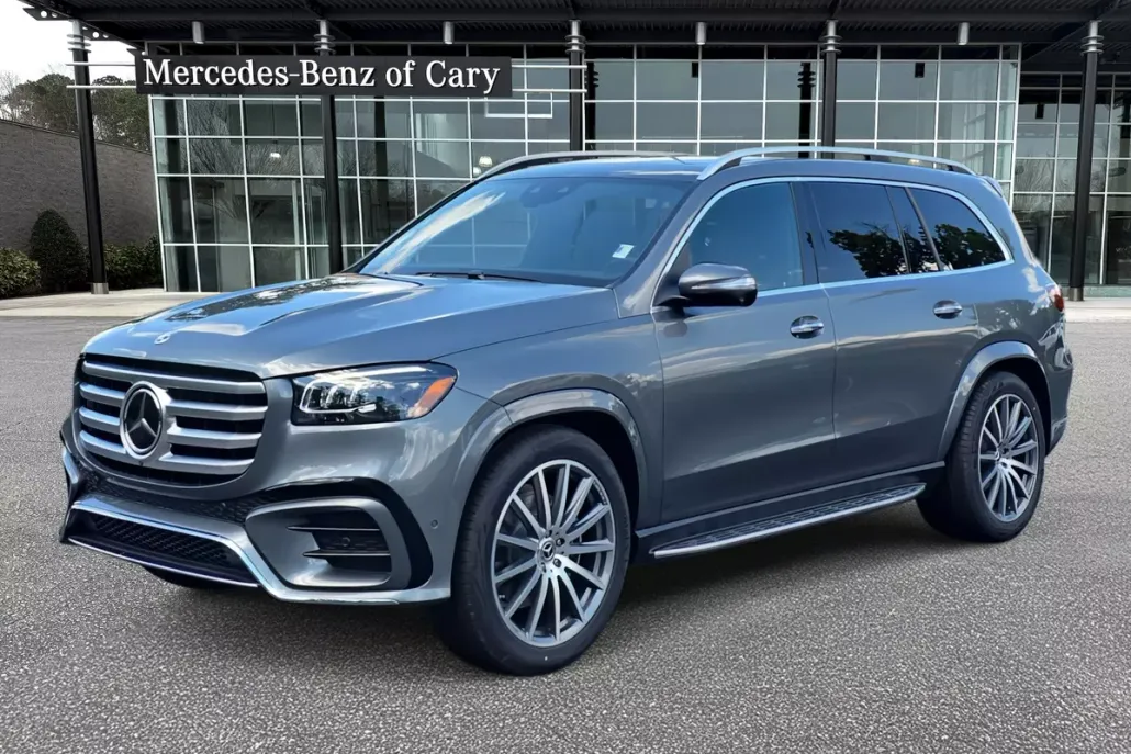 2026 Mercedes Benz GLS 450 4MATIC photo 1