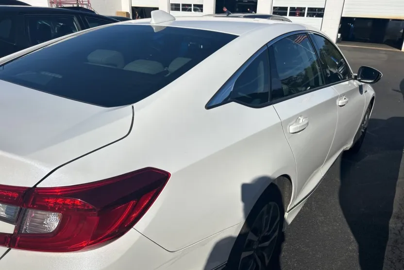 2022 Honda Accord EX-L photo 1