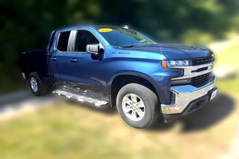 2019 Chevrolet Silverado 1500 LT photo 1