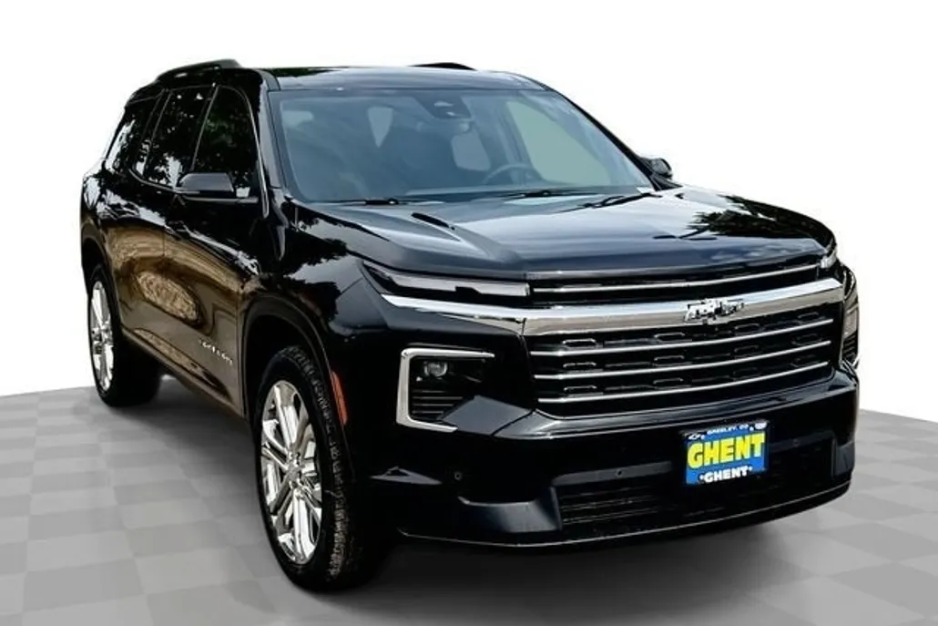 2025 Chevrolet Traverse photo 1