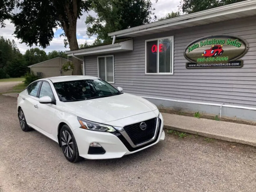 2021 Nissan Altima 2.5 SV photo 1