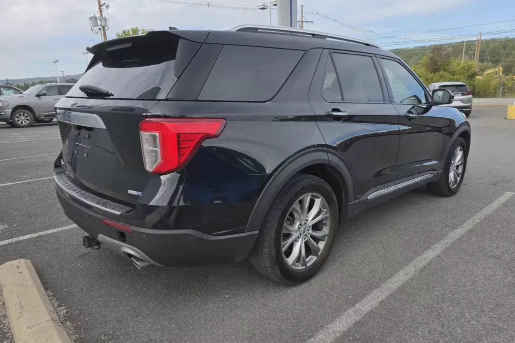 2020 Ford Explorer Limited photo 1