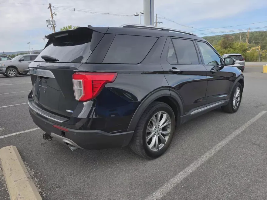 2020 Ford Explorer Limited photo 1