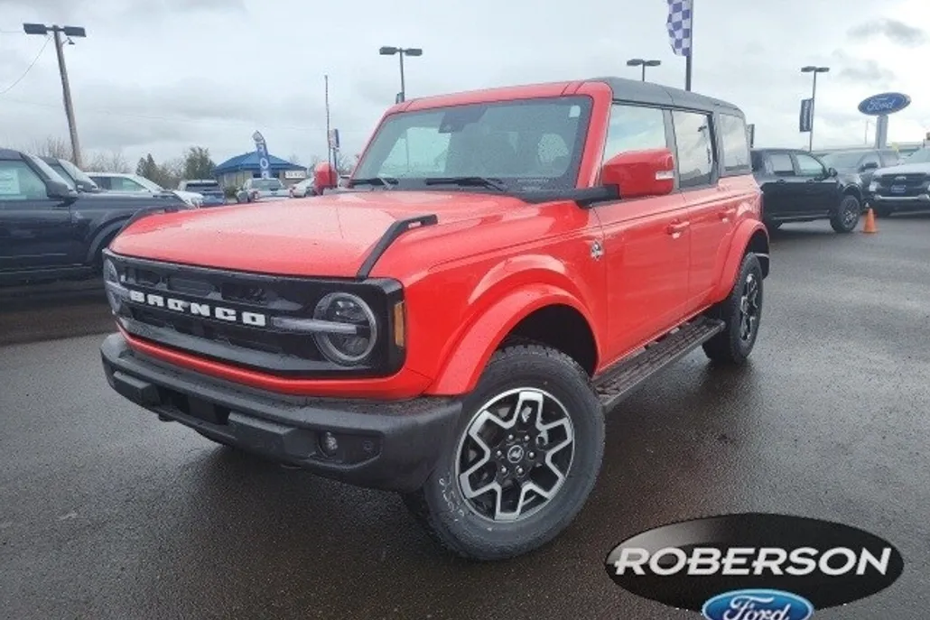 2024 Ford Bronco Outer Banks photo 1