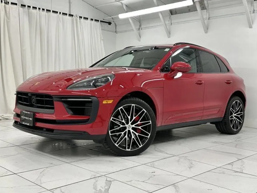 2024 Porsche Macan S photo 1