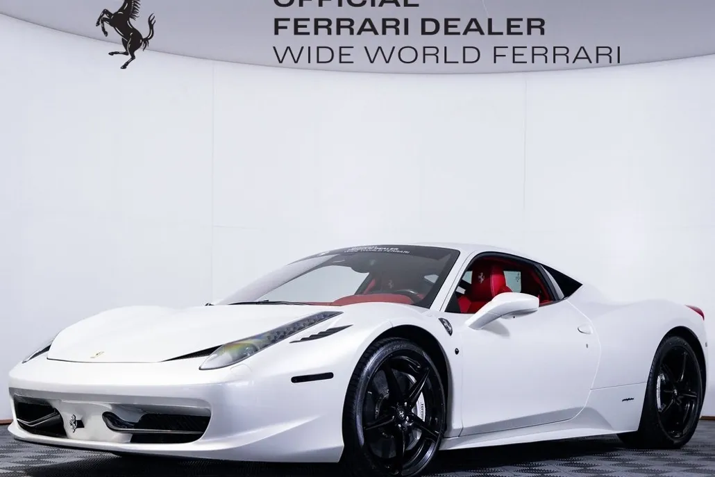 2012 Ferrari 458 Italia Base photo 1