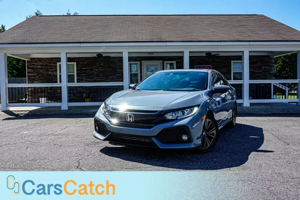 2019 Honda Civic Hatchback photo 1
