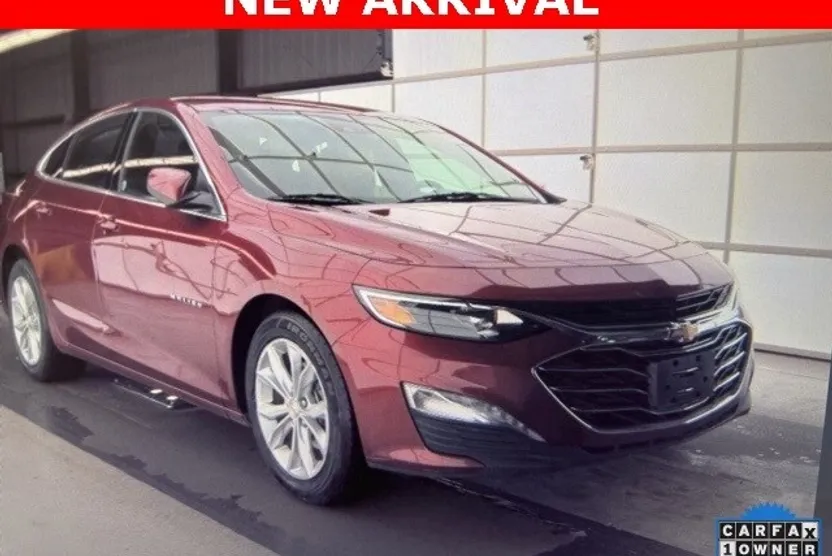2024 Chevrolet Malibu 1LT photo 1