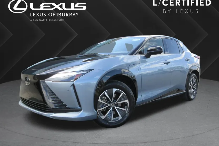 2023 Lexus RZ 450e Premium photo 1