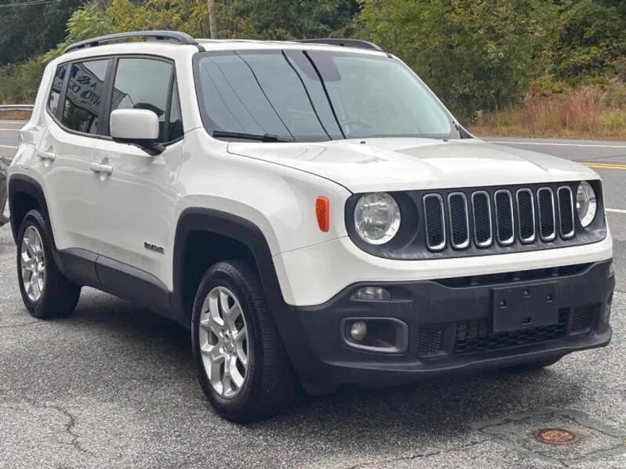 2017 Jeep Renegade Latitude North Edition photo 1
