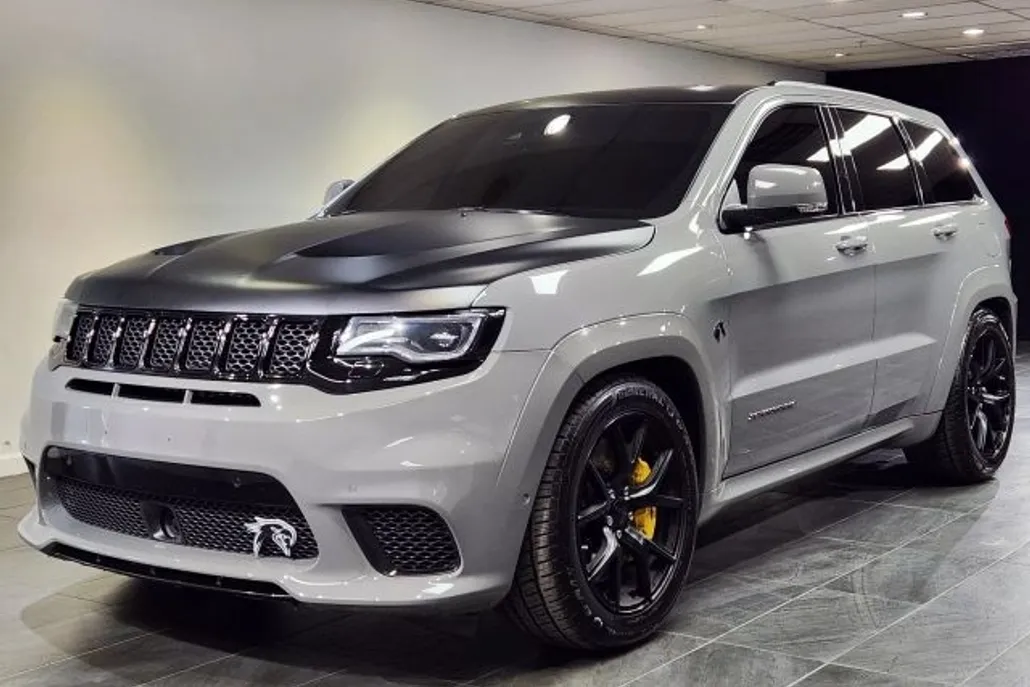 2021 Jeep Grand Cherokee Trackhawk Sport photo 1