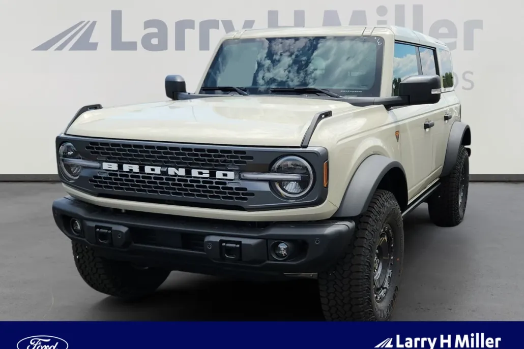 2025 Ford Bronco Badlands photo 1