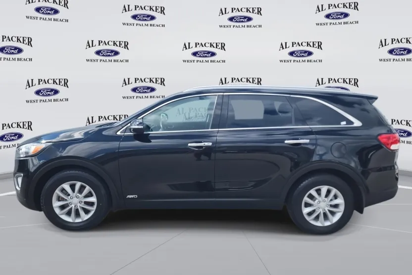 2018 Kia Sorento Base photo 1