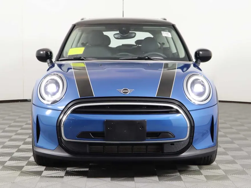 2024 Mini Cooper 2 Door Hardtop photo 1