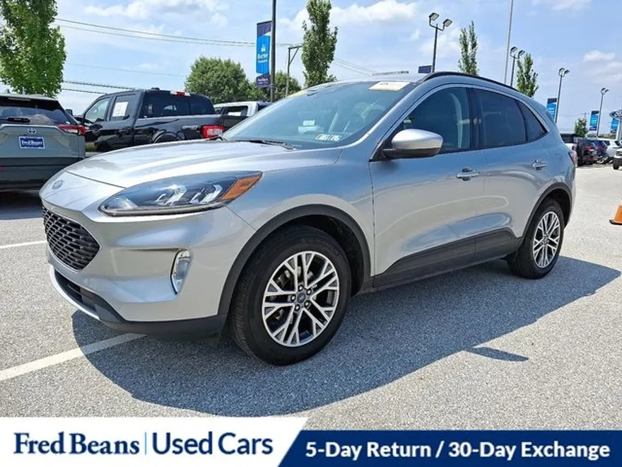 2022 Ford Escape SEL photo 1