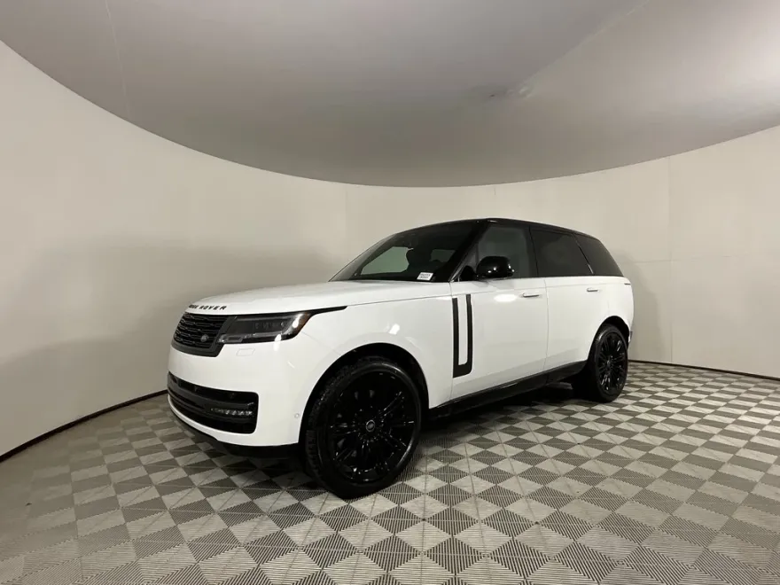 2025 Land Rover Range Rover SE photo 1