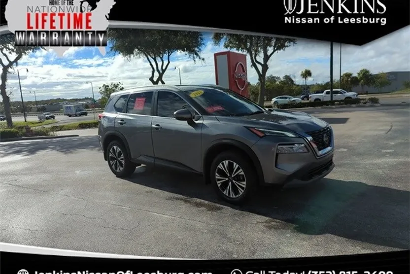 2022 Nissan Rogue SV photo 1