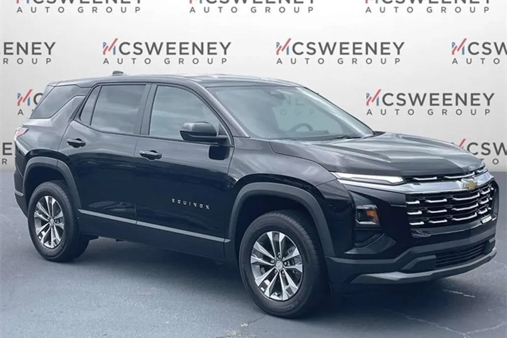 2026 Chevrolet Equinox LT photo 1