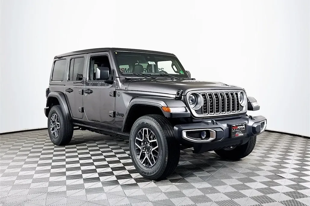 2025 Jeep Wrangler Sahara photo 1